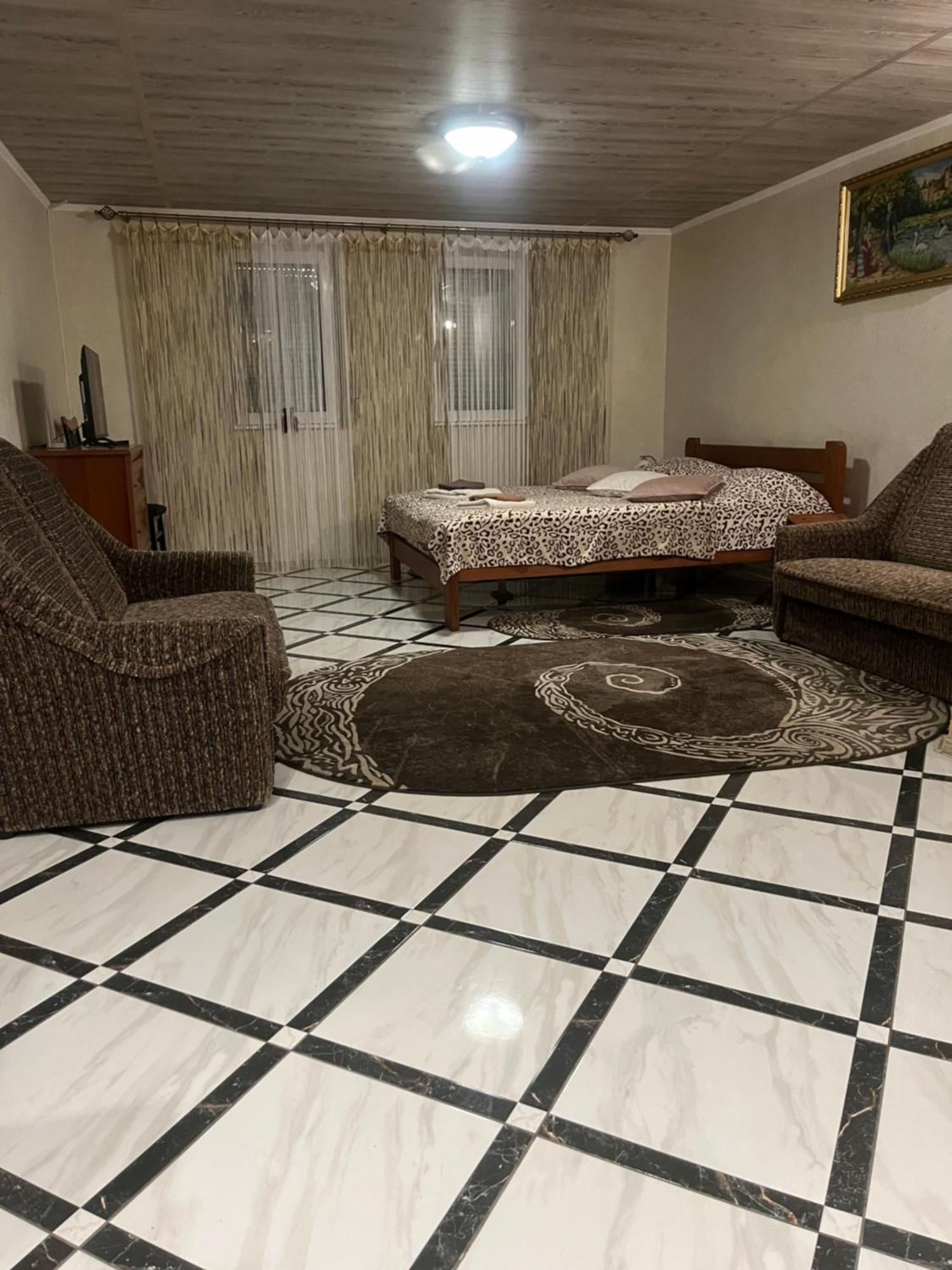 Hotel Окремий Будинок-Апартаменти Rakoshyno Eksteriør bilde